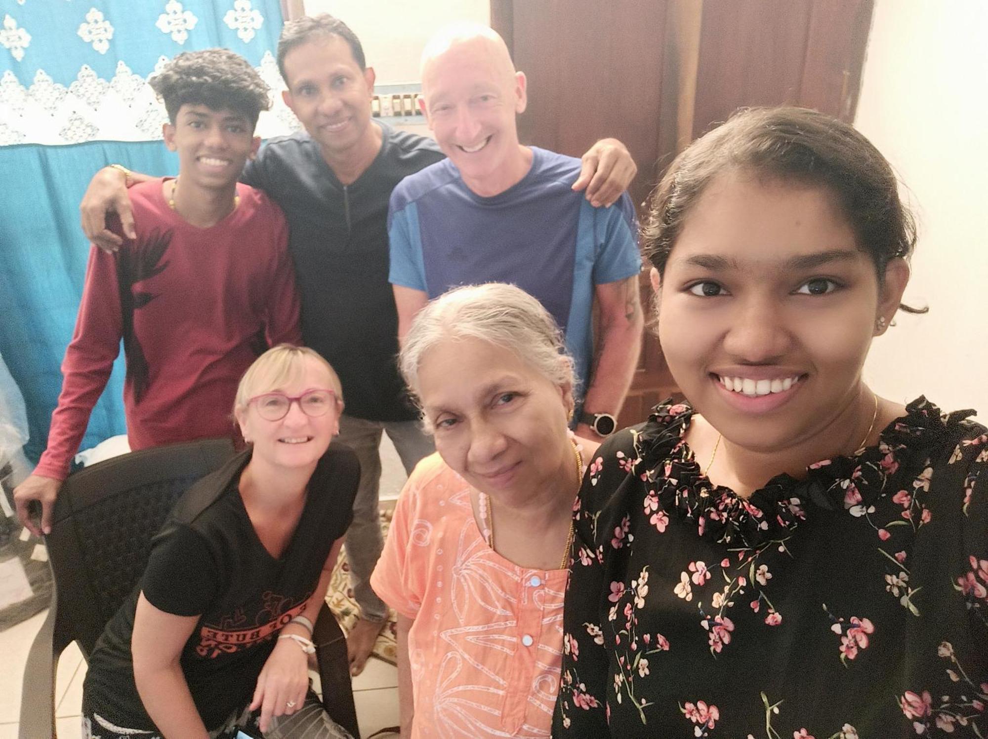 Bethesda Inn Kochi Kültér fotó